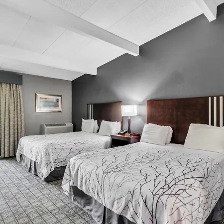 Eastland Suites Hotel & Conference Center By Oyo Urbana Champaign Extérieur photo