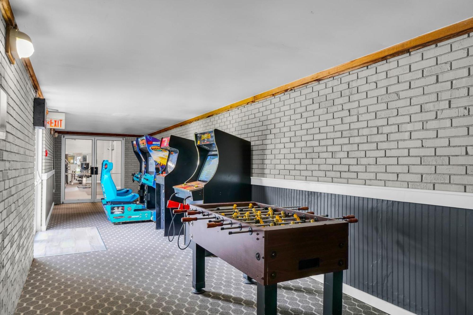 Eastland Suites Hotel & Conference Center By Oyo Urbana Hotel Champaign
