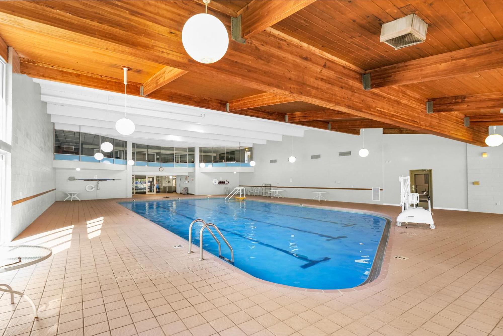 Eastland Suites Hotel & Conference Center By Oyo Urbana Hotel Champaign