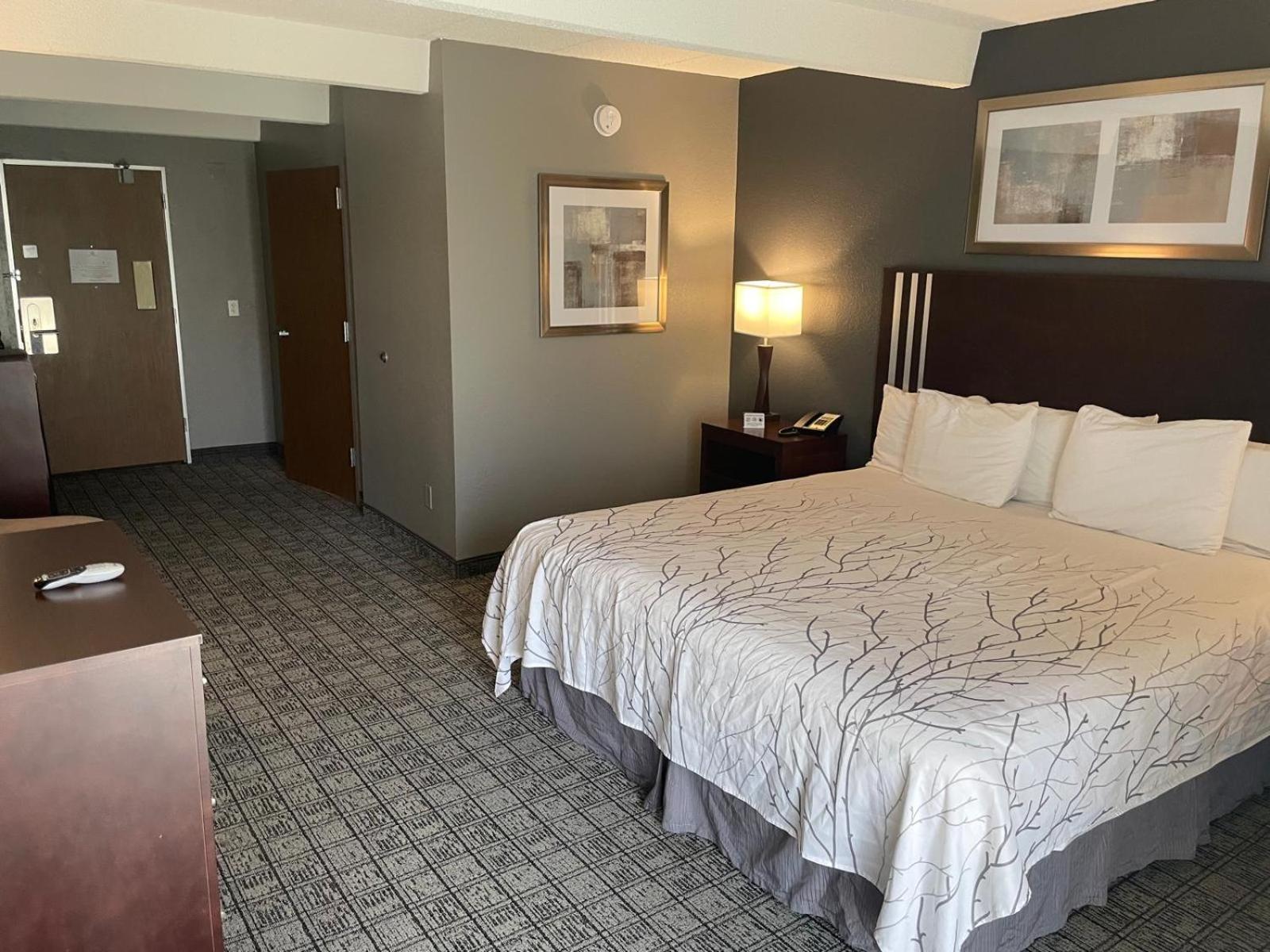 Eastlake & Conference Center By Oyo Urbana Hotel Champaign
